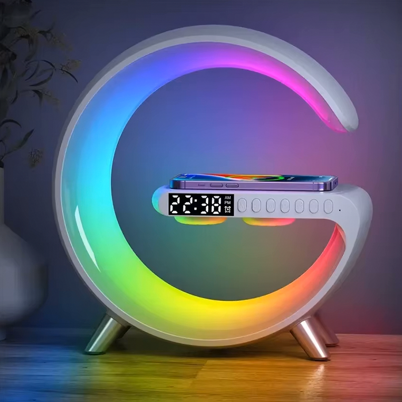 Lampara G® LED RGB, Cargador inalámbrico, Altavoz Bluetooth, Reloj digital y Alarma